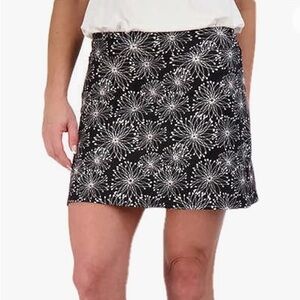 Tranquility by Colorado clothing short/skort size XXL color black and white NWT